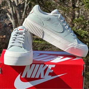 Nike Court Legacy Platform Low Casual Sneaker Size US Womens 7 | 9.5 NEW